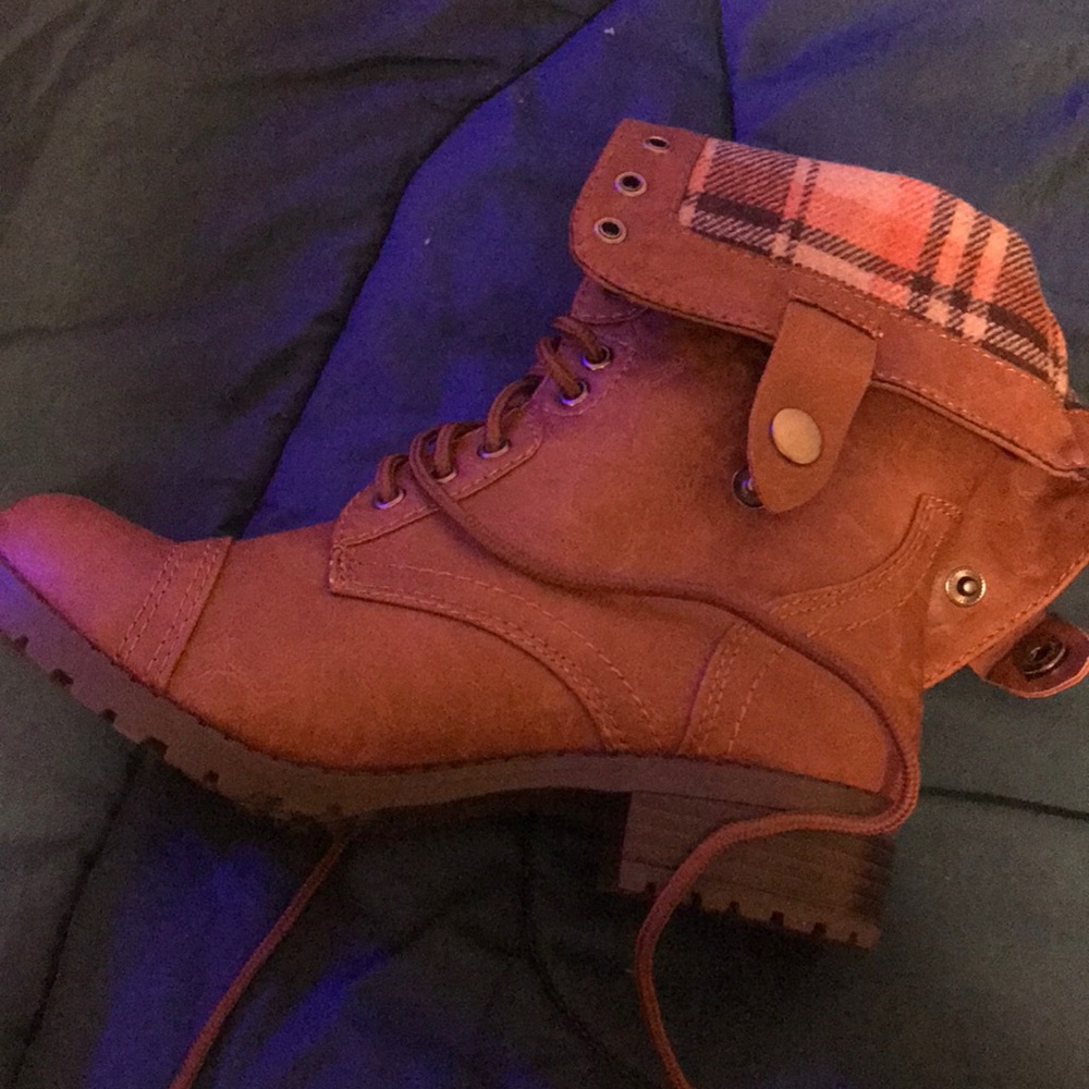 Ankles boots